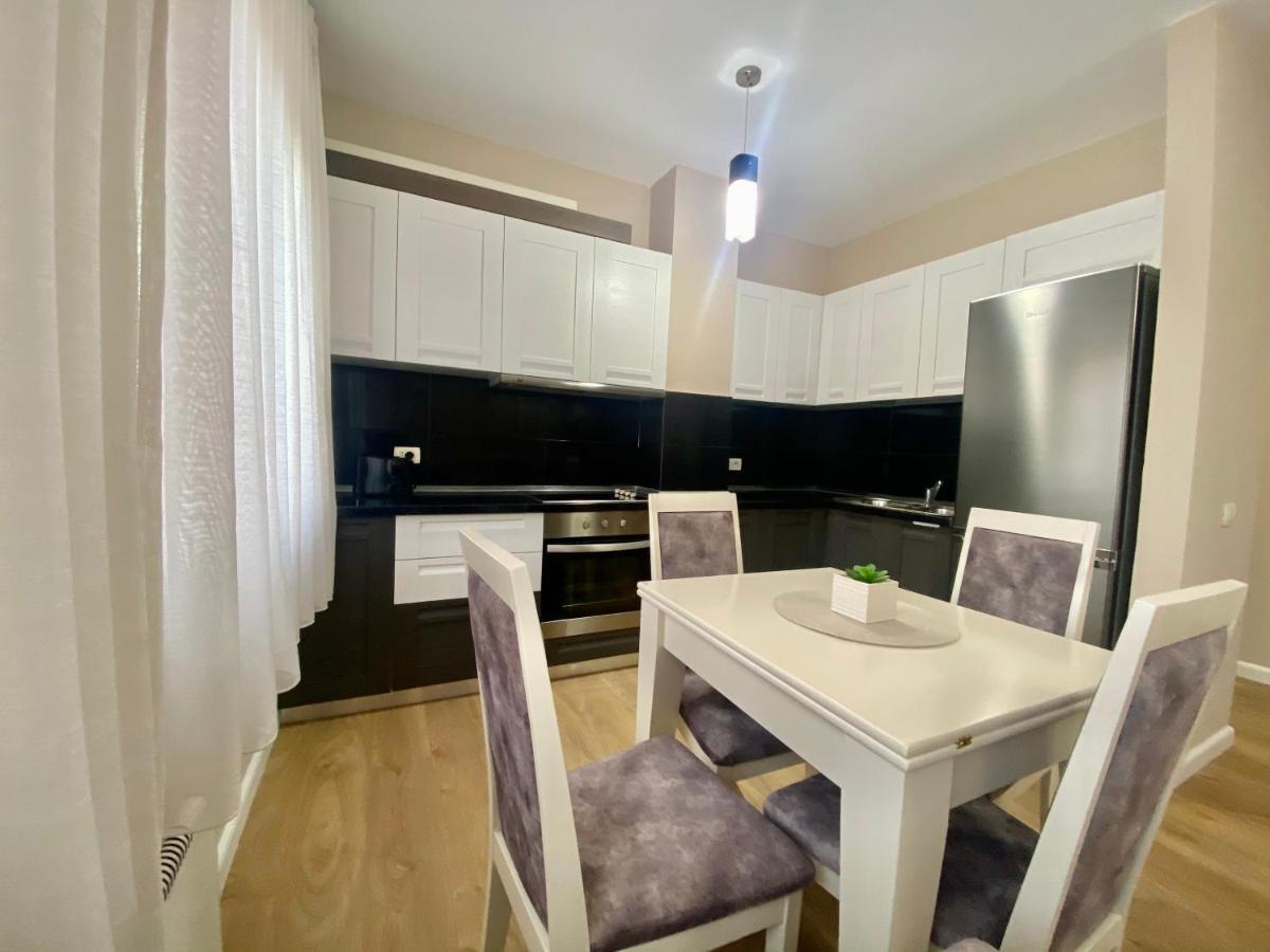 Tirana New Bazaar-Apartment 1 ภายนอก รูปภาพ