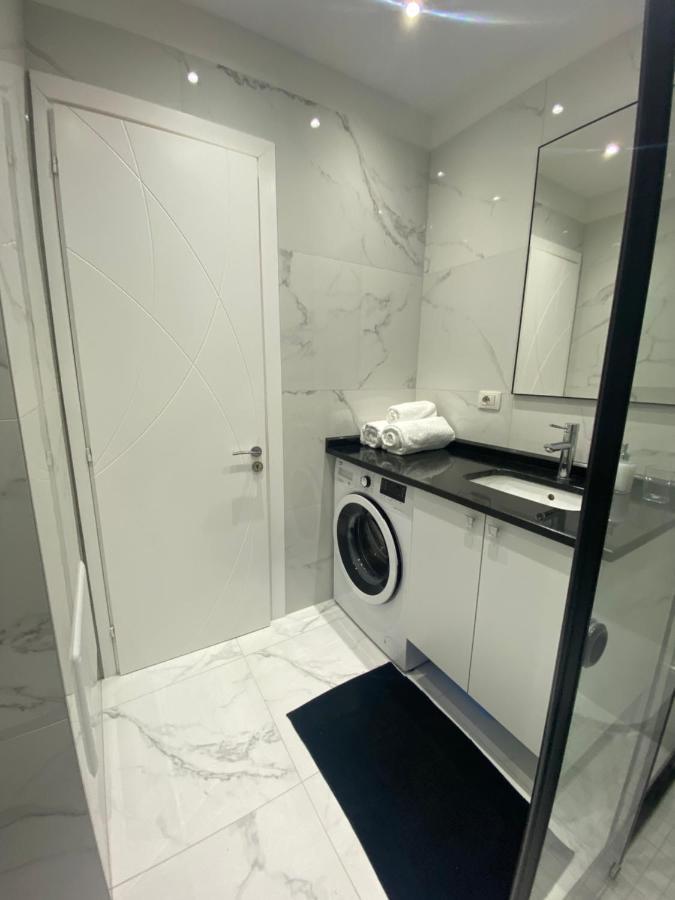 Tirana New Bazaar-Apartment 1 ภายนอก รูปภาพ